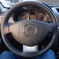 Оплетка на руль из натуральной кожи Renault Duster I PRIVILEGE 2011-2015 г.в. (для руля без штатной кожи, черная)