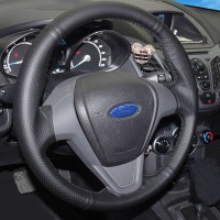 Оплетка на руль из «Premium» экокожи Ford Fiesta 2008-2013 г.в. (для руля без штатной кожи и накладки, черная)